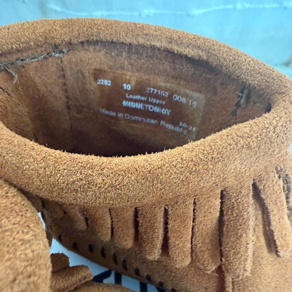 Minnetonka Kids Moccasins with Fringe - Tan - Picture 4 of 6